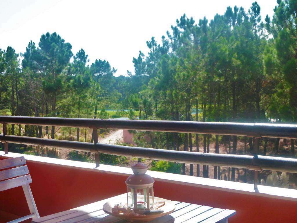 Apartamento Golf Resort 차르네카 외부 사진